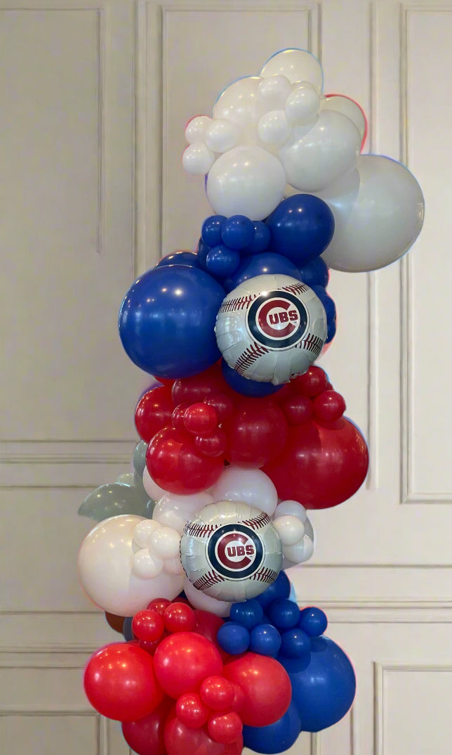Cubs Freestanding Garland