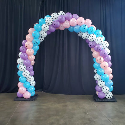 Classic Balloon Arch in a Spiral Pattern