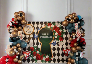 Wonderland Freestanding Garland